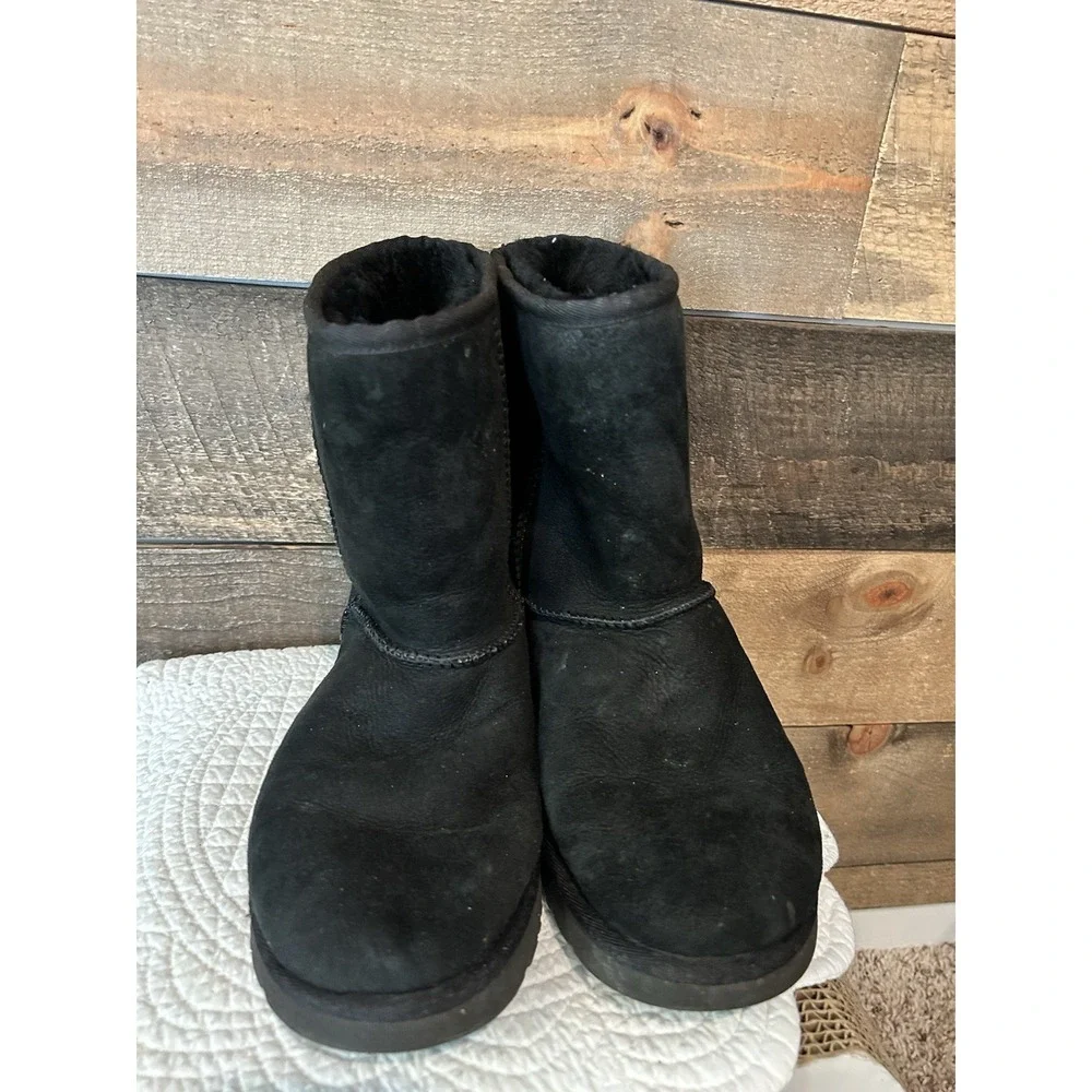 UGG 1016223 Women's Classic Short II Black‎ Boots US Size 8